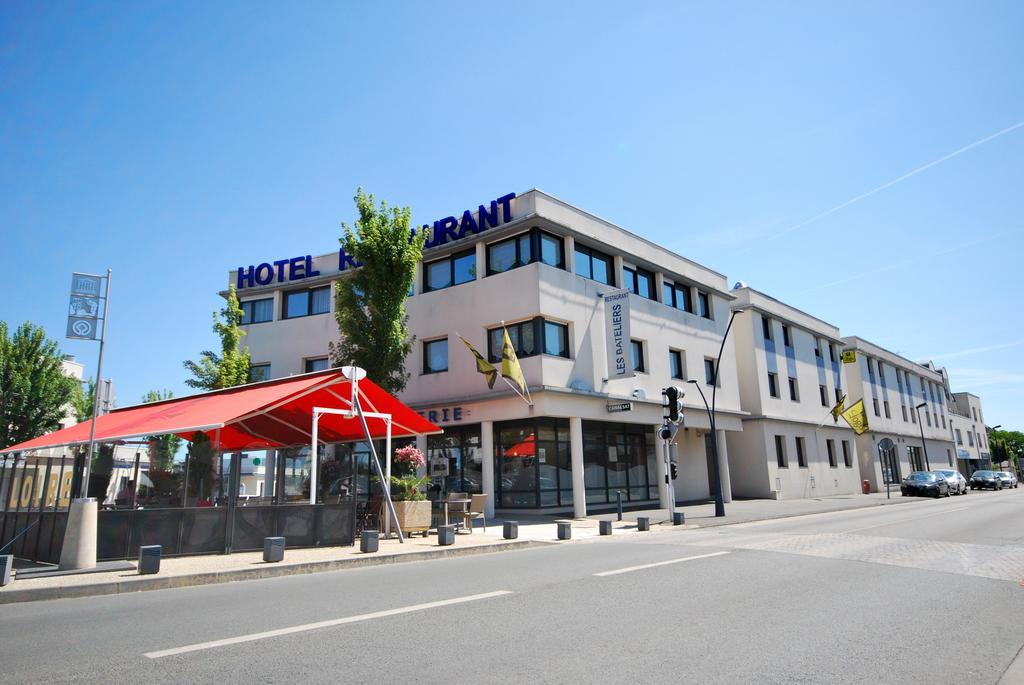 Hotel De Loire Et Restaurant Les Bateliers Trélazé Exterior foto